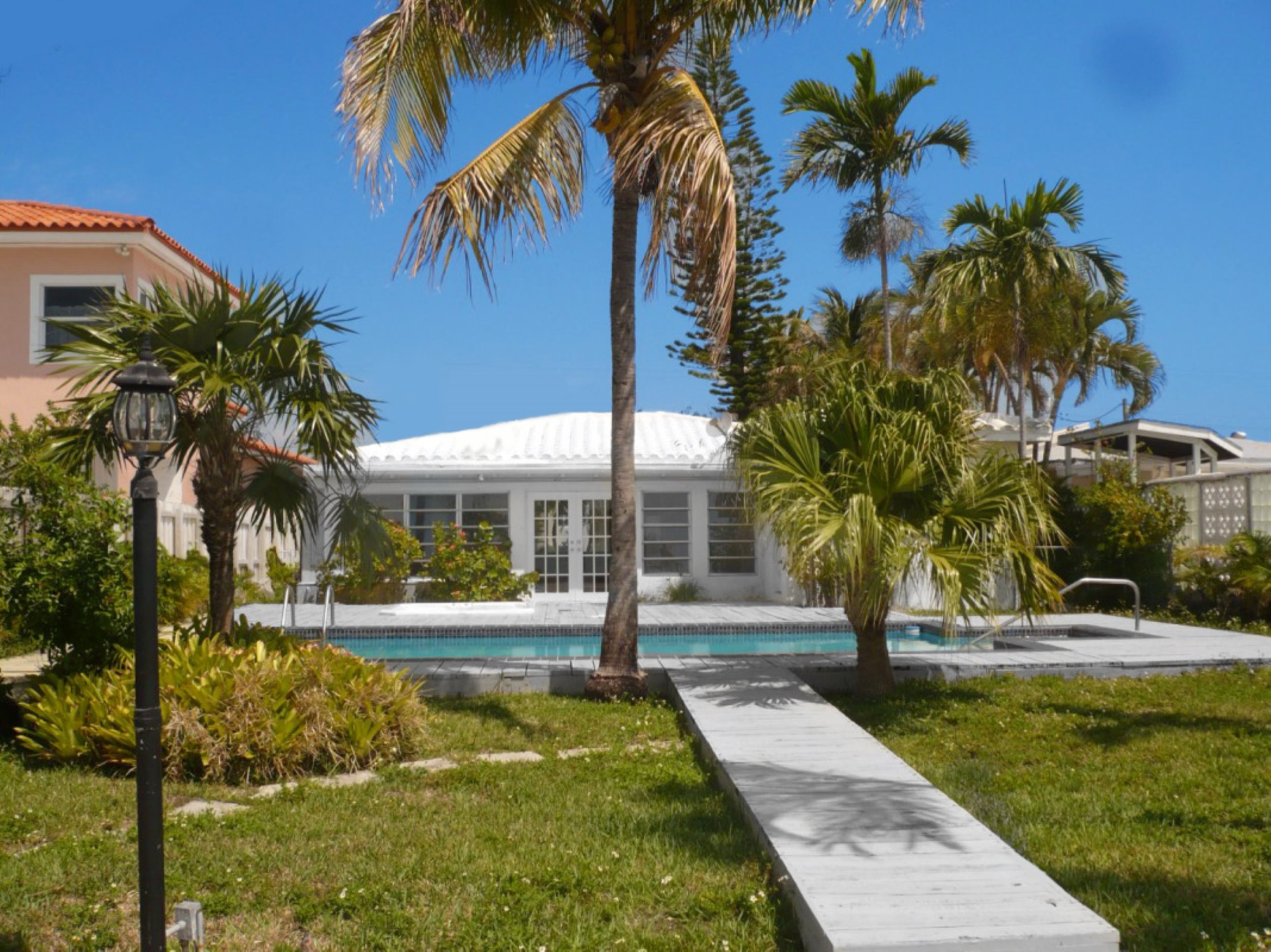 Piscine terrasse teck — Miami